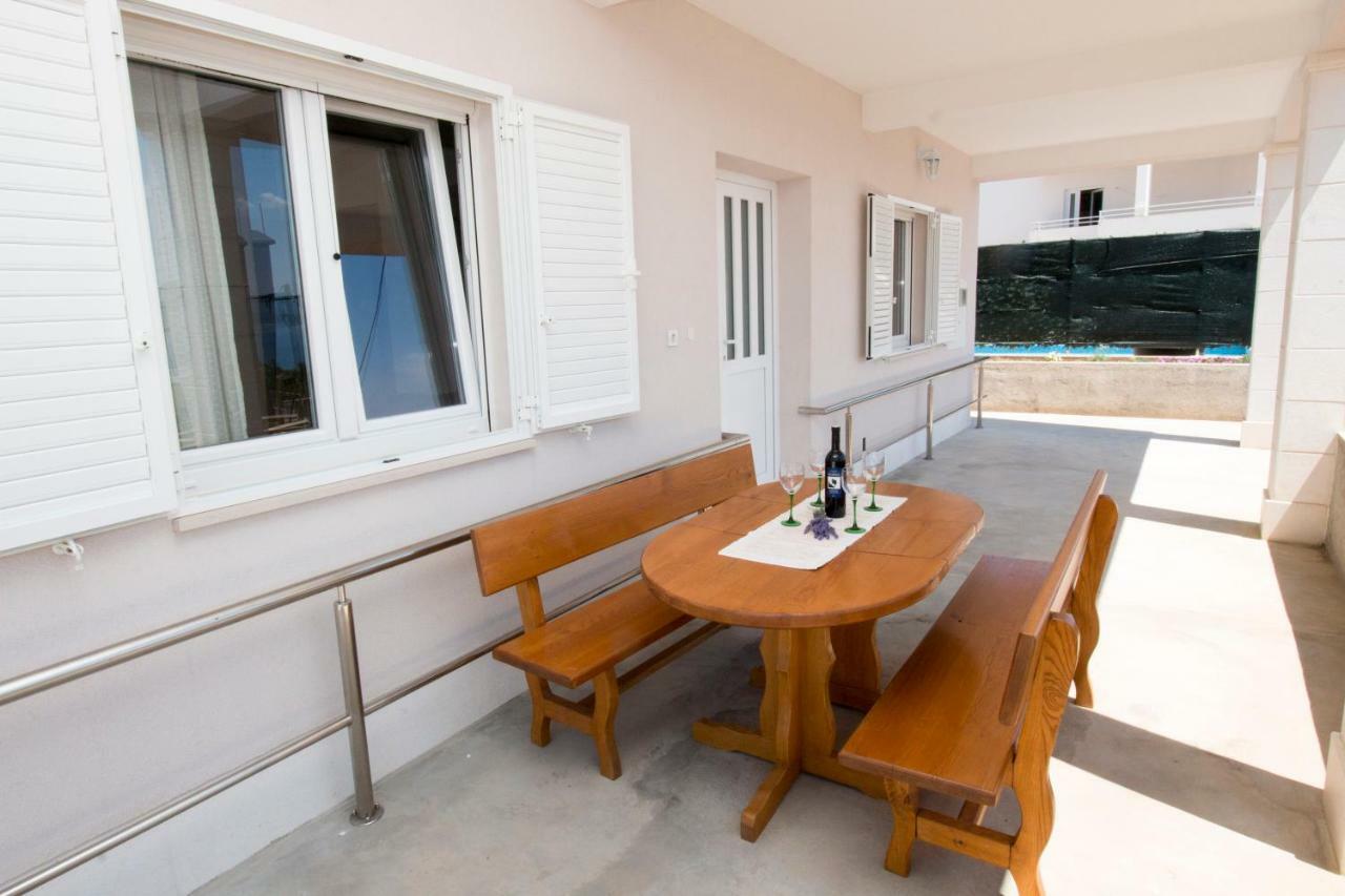 Apartments Liber Локва Рогозница Екстериор снимка